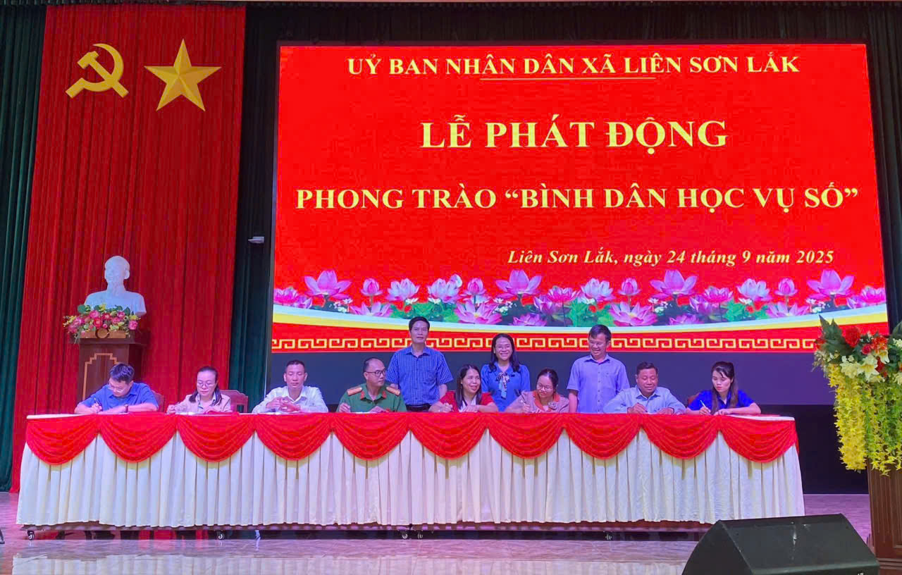 Xã Liên Sơn Lắk phát động phong trào “bình dân học vụ số”