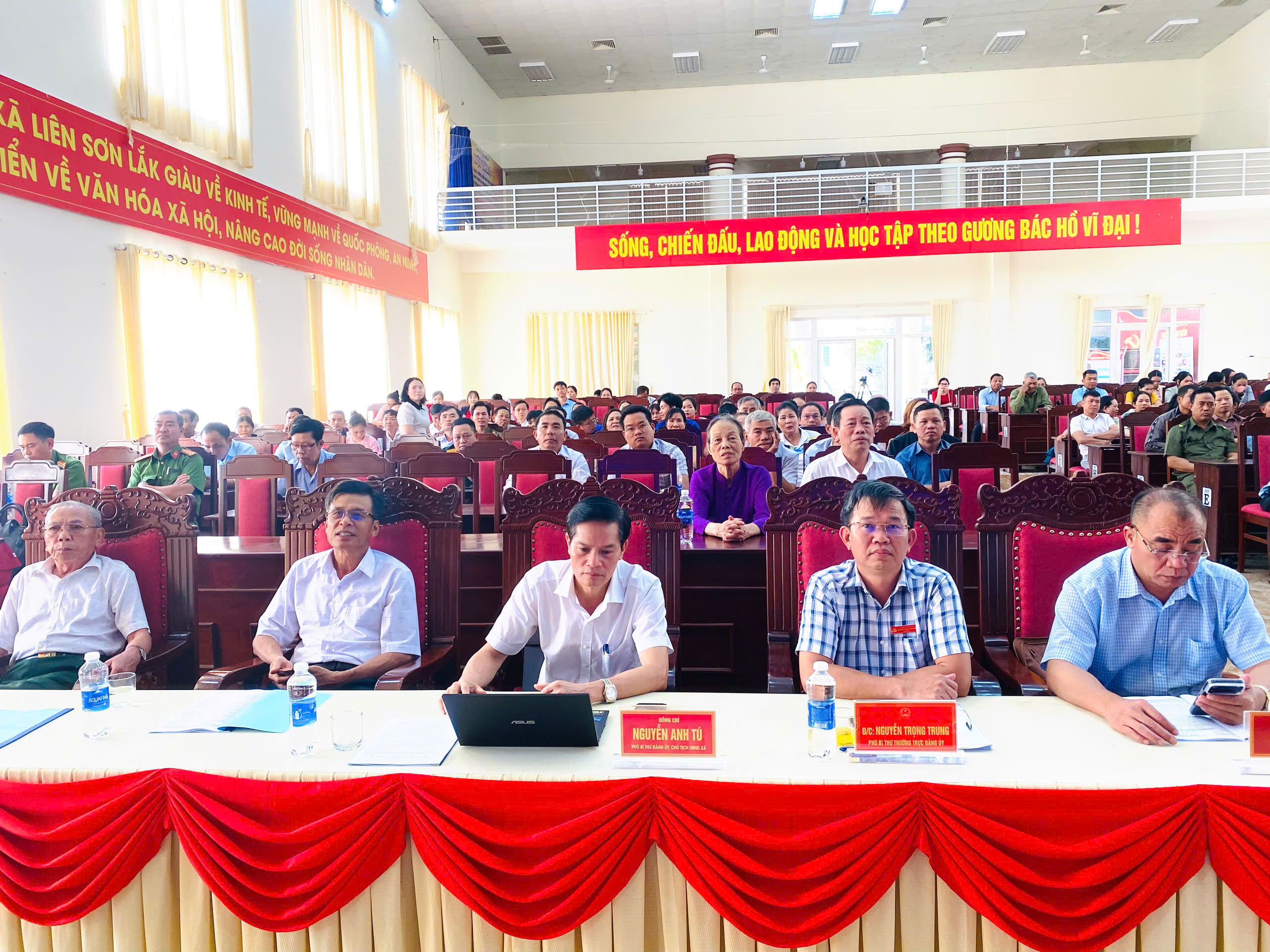 z7641784214170_4eeb276354eed41d735e2bad5eef5961