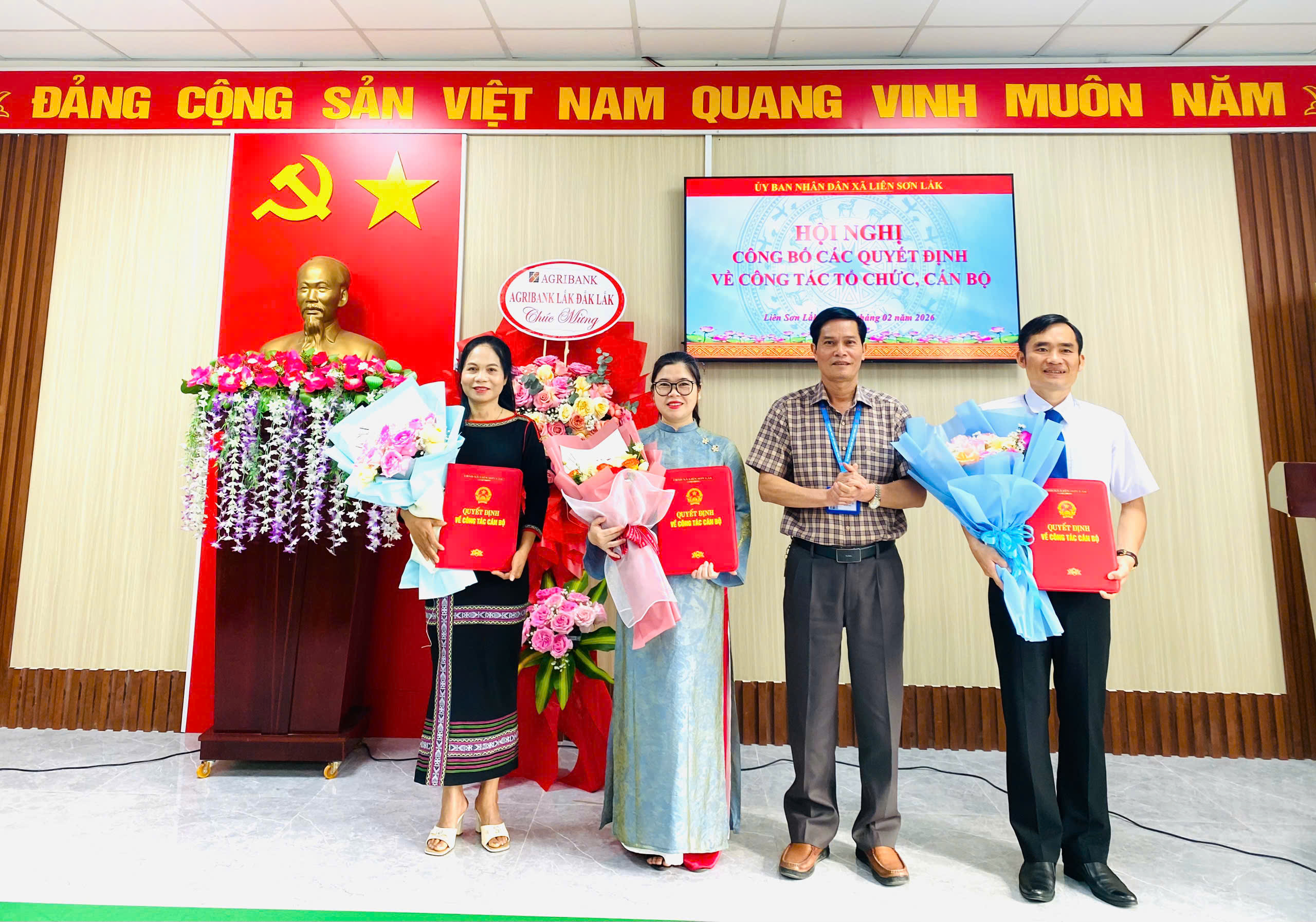 z7507522234820_0ee5226b6b13a097472eefeac0f852e7