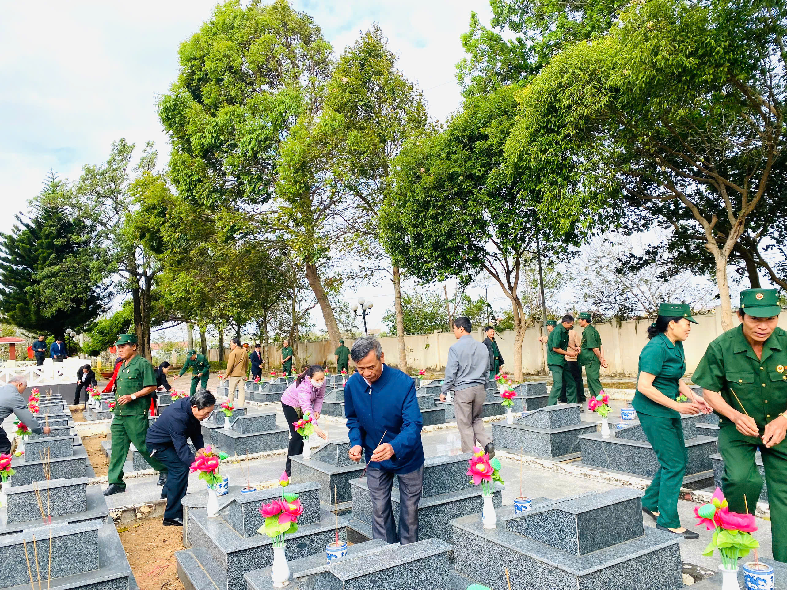 z7496894093883_c94487ccc63e4457bf946900abd7c229