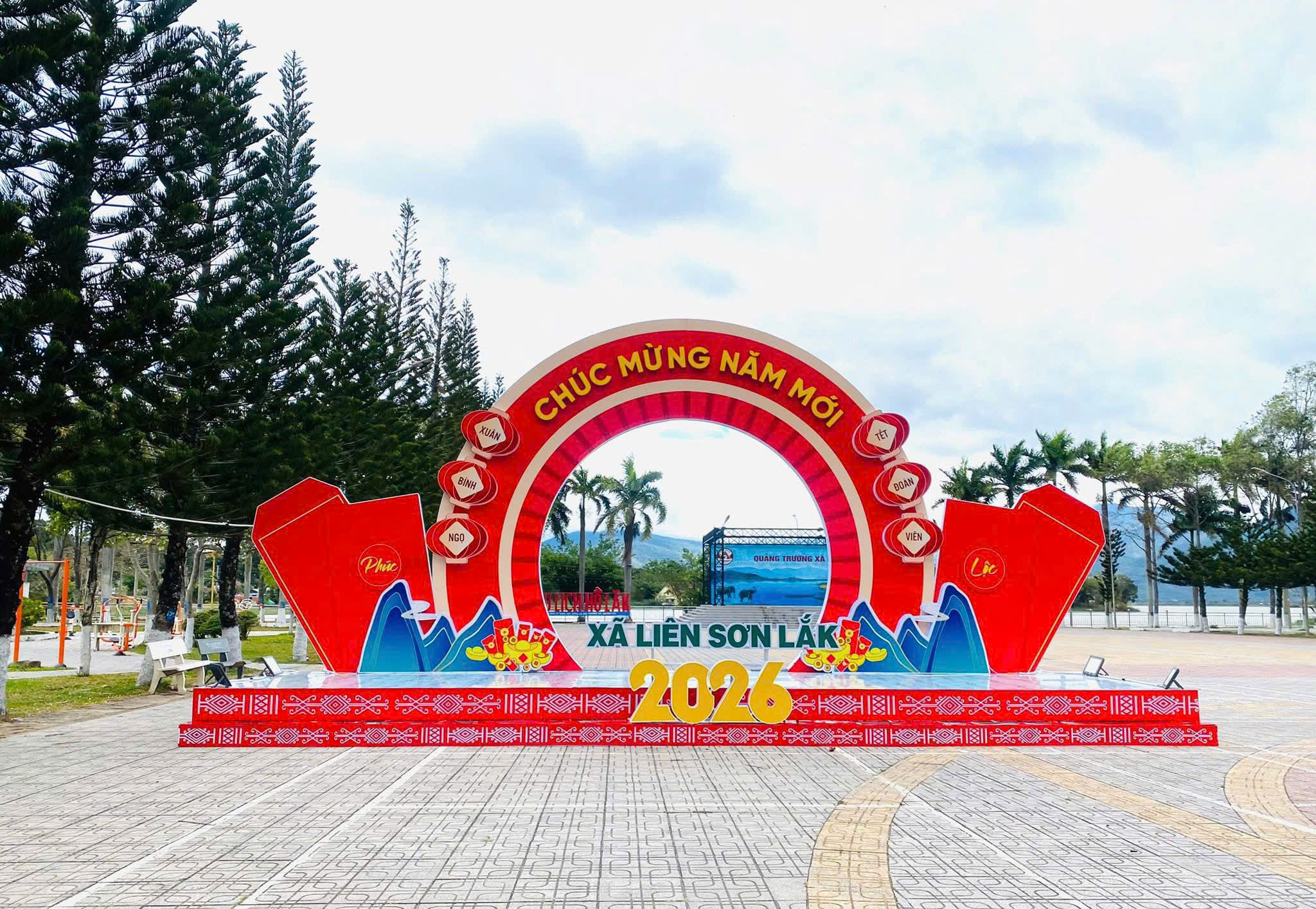 z7527894567072_5245983e7293cd80324d35a0b2266014