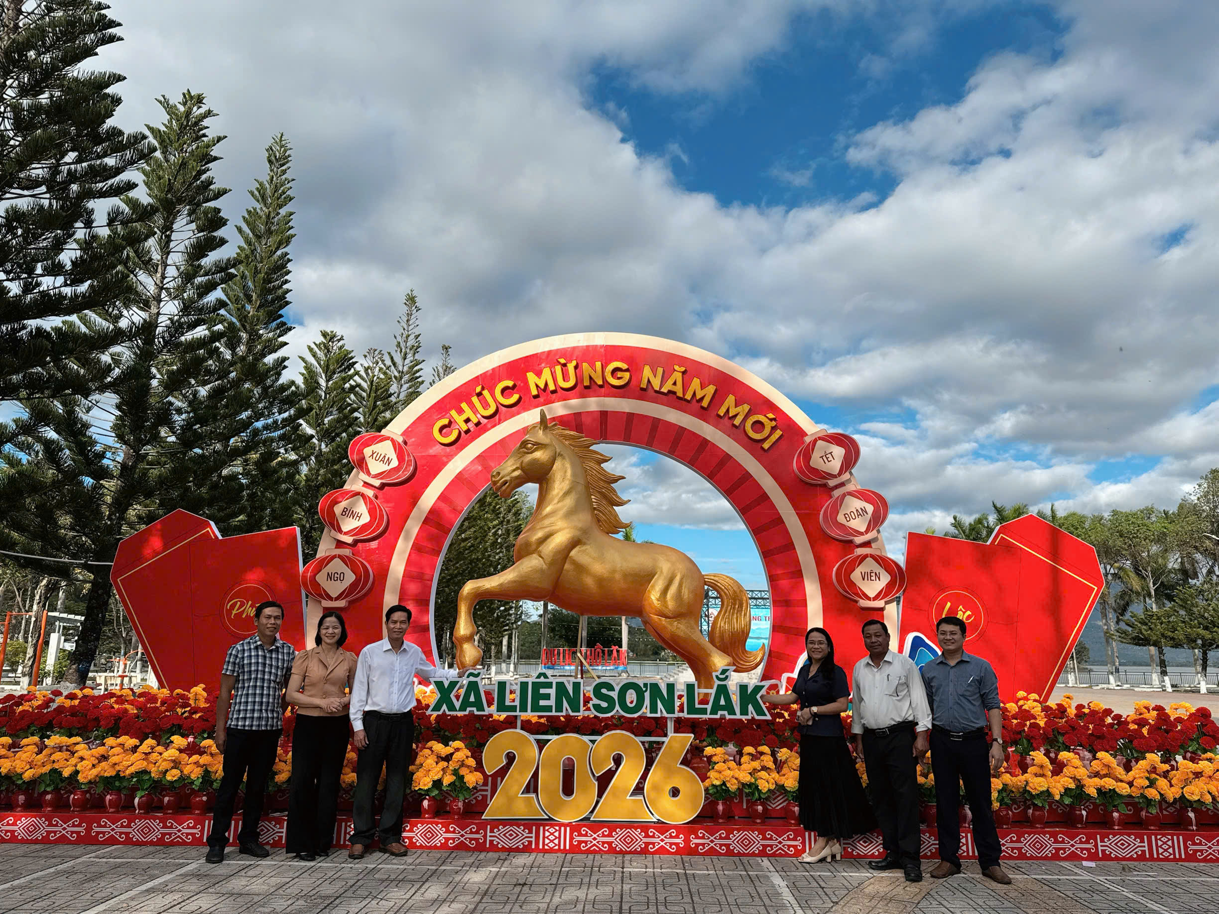 z7528870119771_aba0ba6c1a57358129eddf8a341bc962